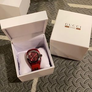 NWT red authentic Gucci sync unisex watch